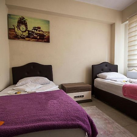 Otel 22 أديرني المظهر الخارجي الصورة